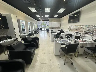 Turnkey Salon FFE with Custom Finishes