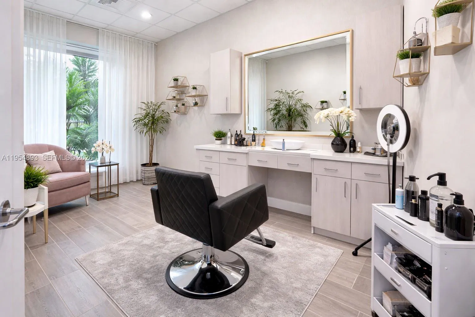 Turnkey Salon Suite Business with Strong Client Database