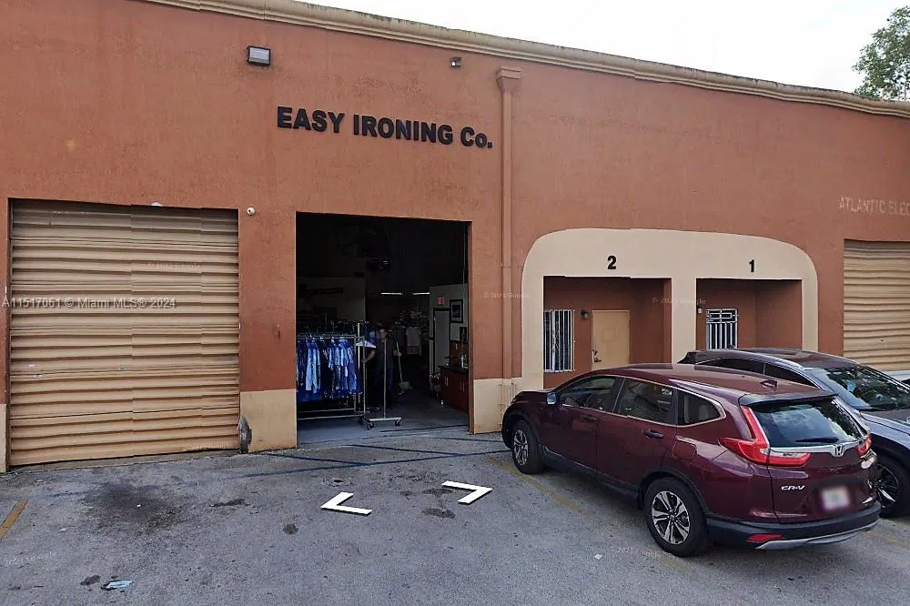 Established Laundry Service with Loyal Clientele