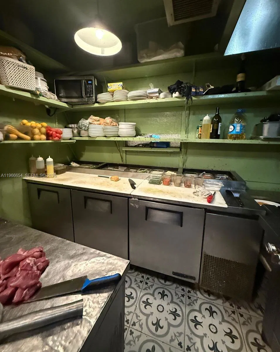 Profitable Italian Restaurant with Authentic Cuisine