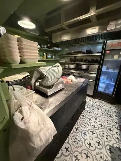 Profitable Italian Restaurant with Authentic Cuisine