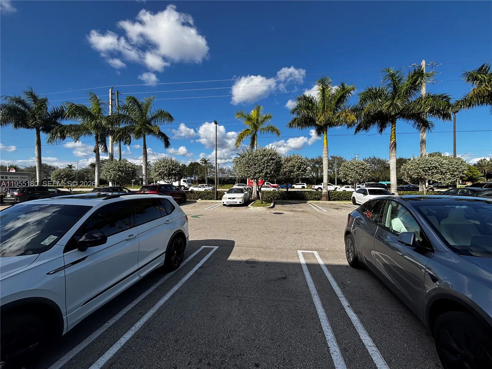 Turnkey Ice Cream Shop with Favorable Lease Terms