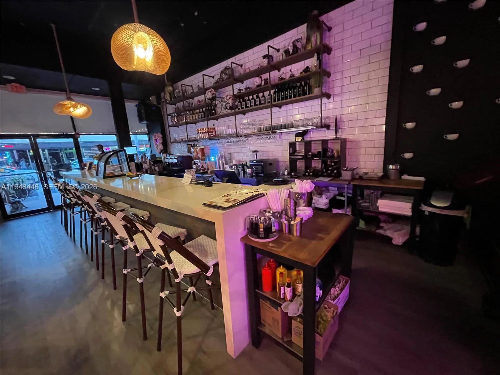 Turnkey Restaurant with Modern Design and Prime Location