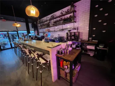 Turnkey Restaurant with Modern Design and Prime Location