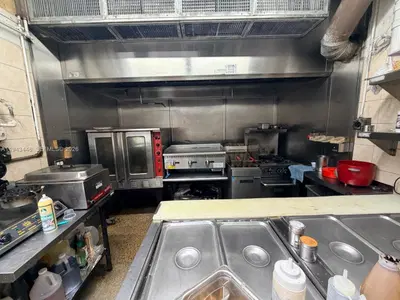 Turnkey Restaurant with Modern Design and Prime Location