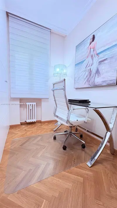 Premier Madrid Apartment with Private Parking and Storage
