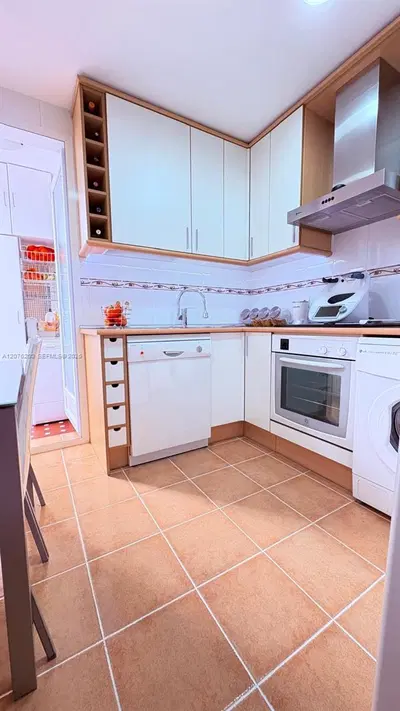 Premier Madrid Apartment with Private Parking and Storage