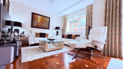 Premier Madrid Apartment with Private Parking and Storage