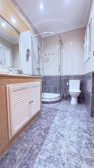 Premier Madrid Apartment with Private Parking and Storage