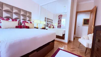 Premier Madrid Apartment with Private Parking and Storage
