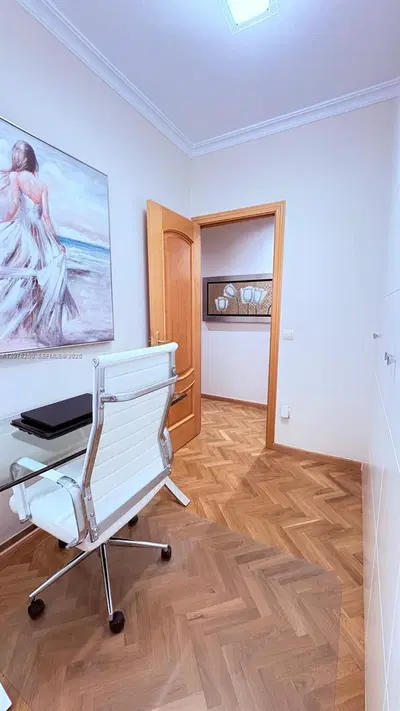 Premier Madrid Apartment with Private Parking and Storage