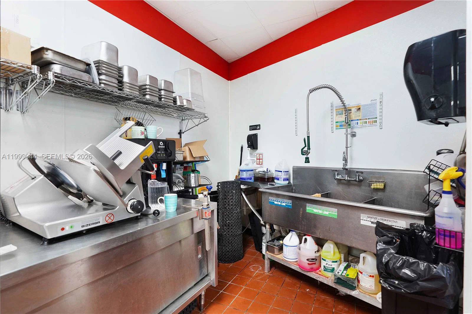 Turnkey Pizzeria with Prime Location and Low Rent