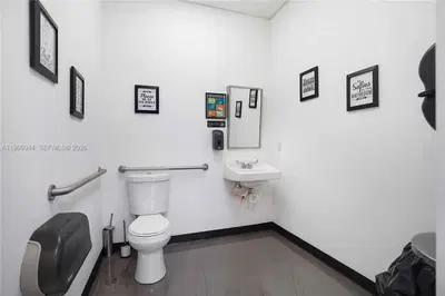 Turnkey Pizzeria with Prime Location and Low Rent