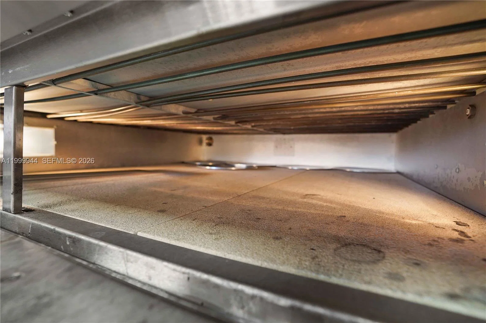 Turnkey Pizzeria with Prime Location and Low Rent