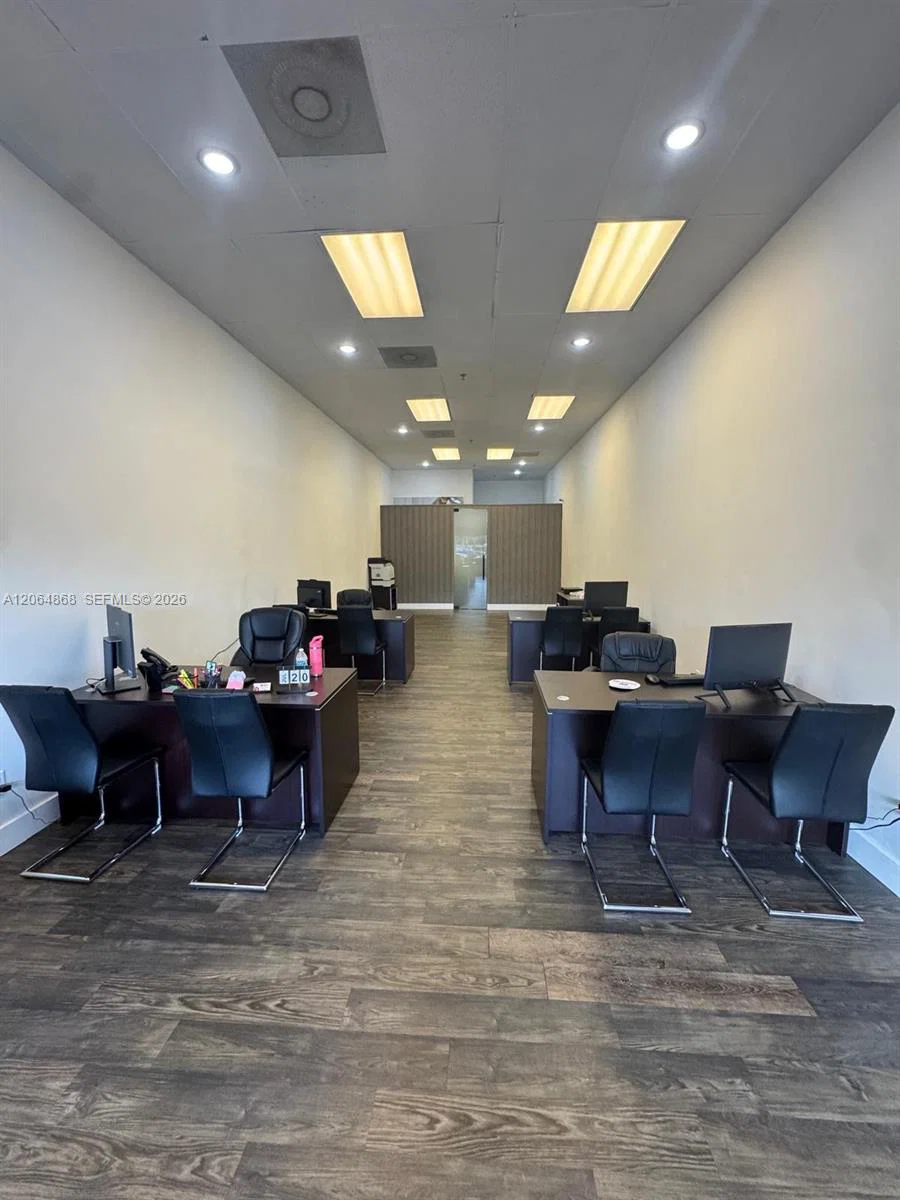 Turnkey Insurance Franchise with High Visibility Location