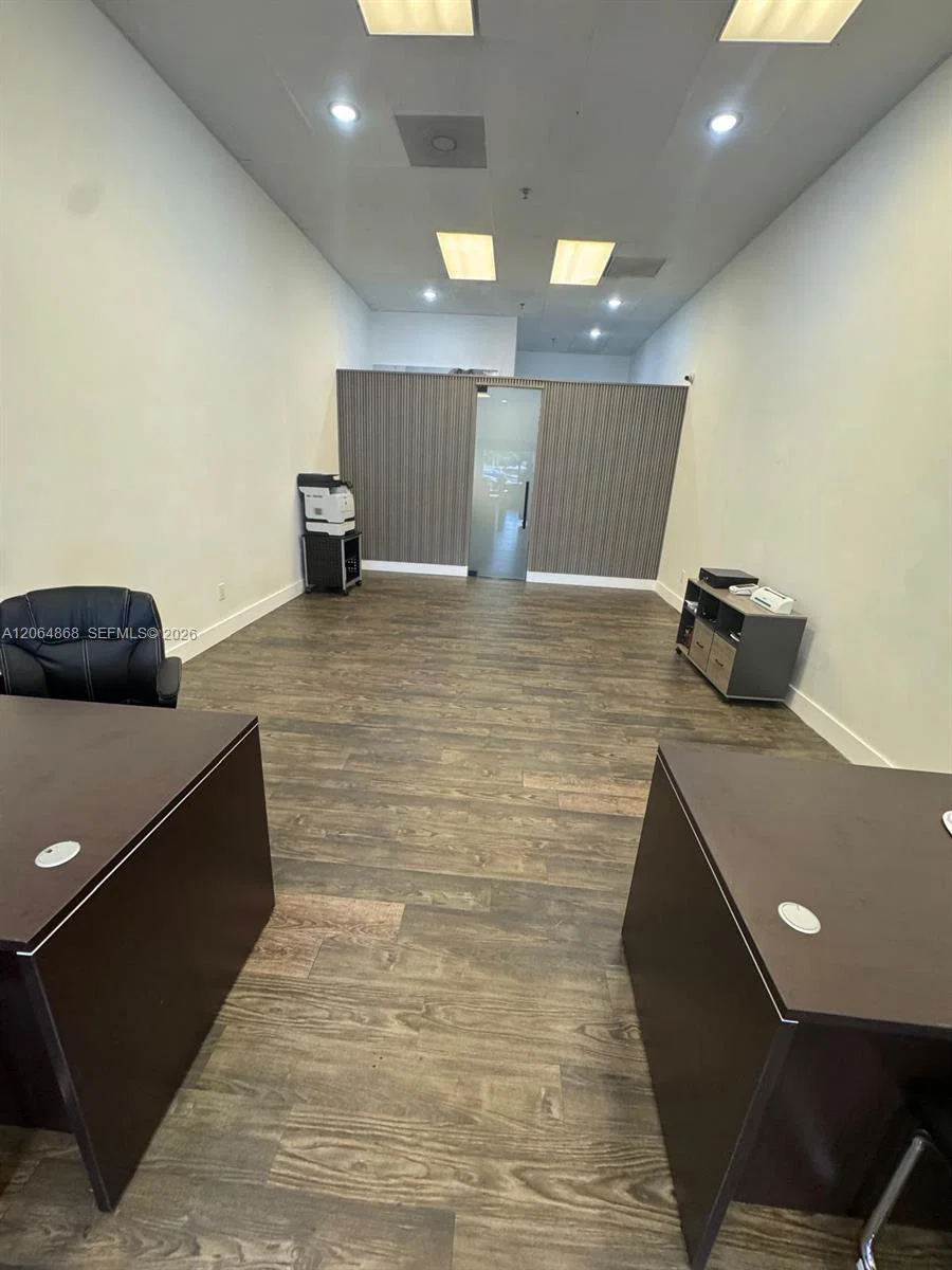 Turnkey Insurance Franchise with High Visibility Location