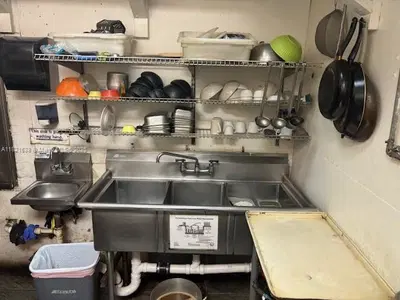 Established Colombian Restaurant with Turnkey Operations