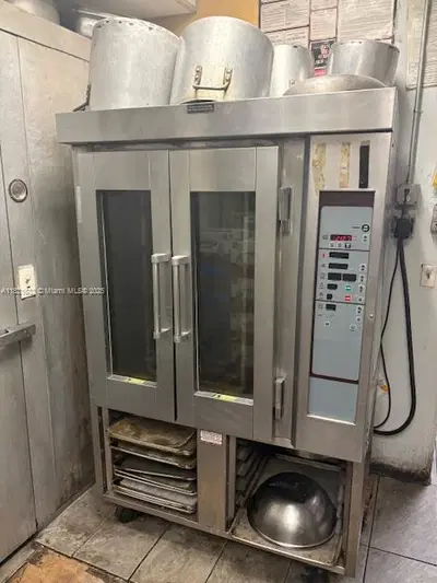 Established Colombian Restaurant with Turnkey Operations