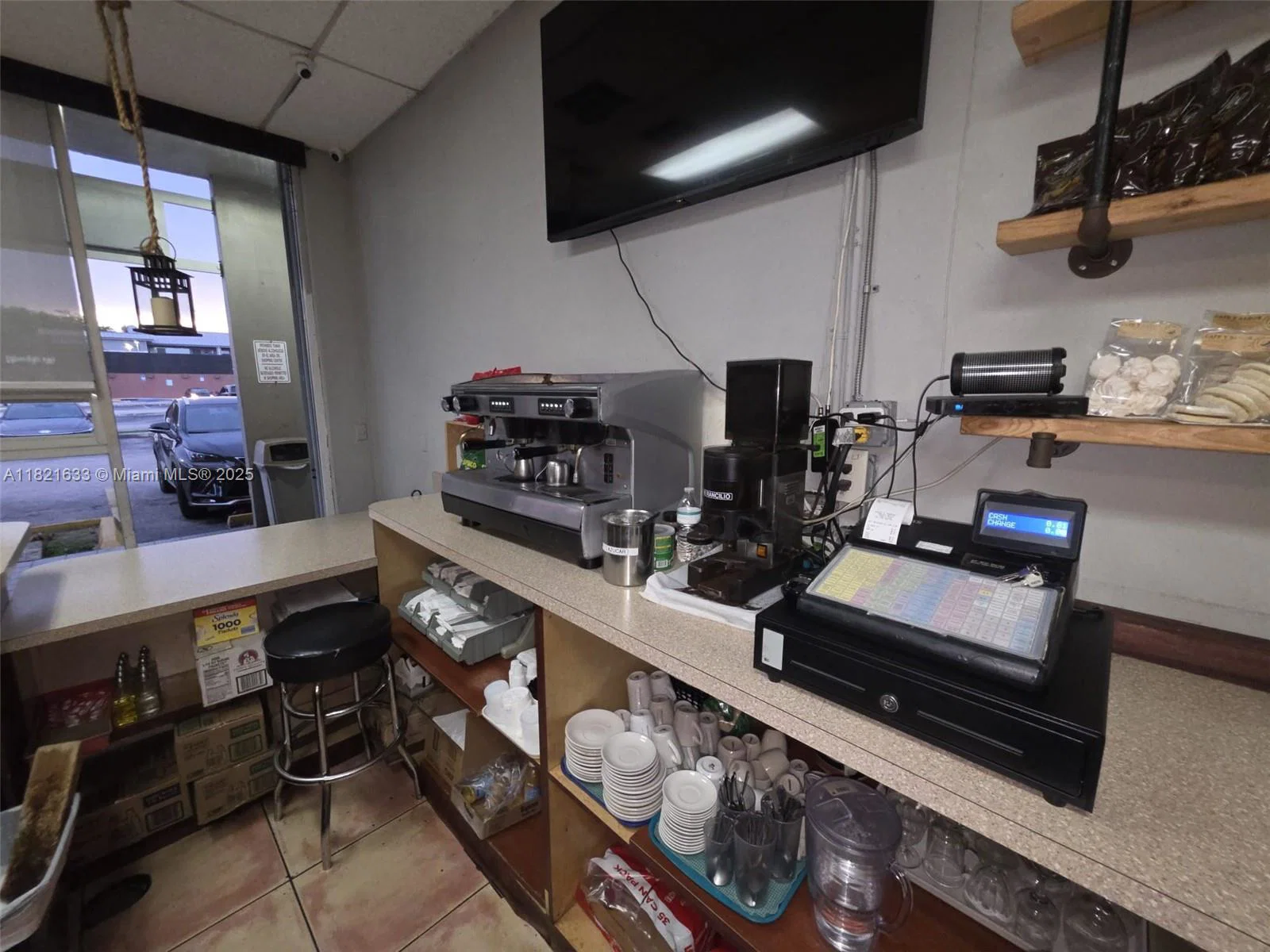 Established Colombian Restaurant with Turnkey Operations