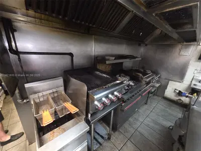 Established Colombian Restaurant with Turnkey Operations