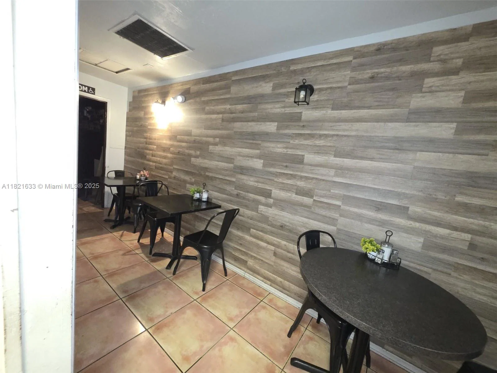 Established Colombian Restaurant with Turnkey Operations