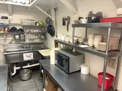 Established Colombian Restaurant with Turnkey Operations