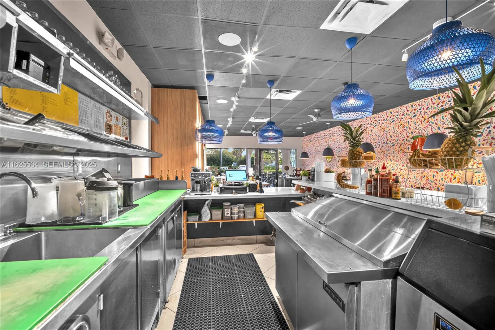 Turnkey Restaurant with Diverse Menu Offerings