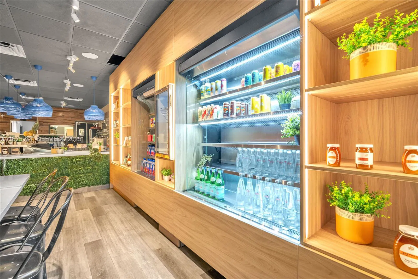 Turnkey Restaurant with Diverse Menu Offerings