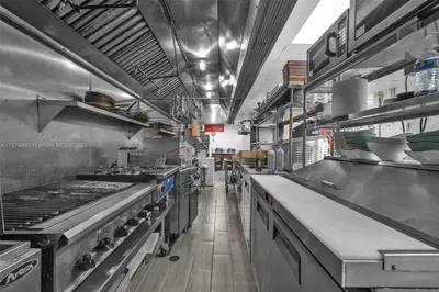 Premier Italian Restaurant with Full Liquor License