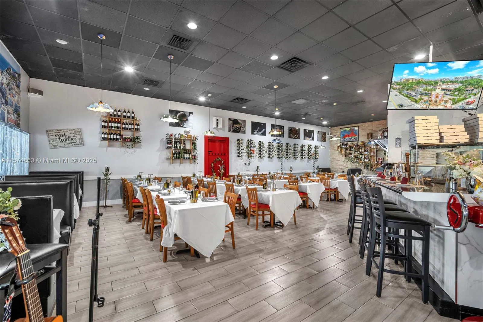 Premier Italian Restaurant with Full Liquor License