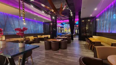 Turnkey High End Restaurant with Full Liquor License