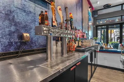 Turnkey High End Restaurant with Full Liquor License