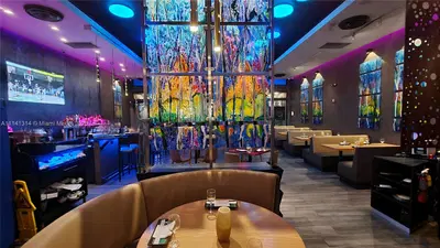 Turnkey High End Restaurant with Full Liquor License