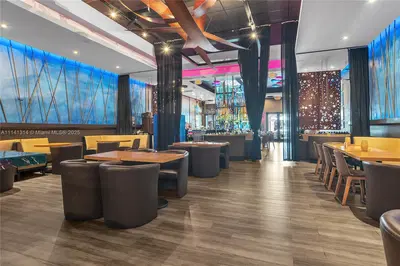 Turnkey High End Restaurant with Full Liquor License