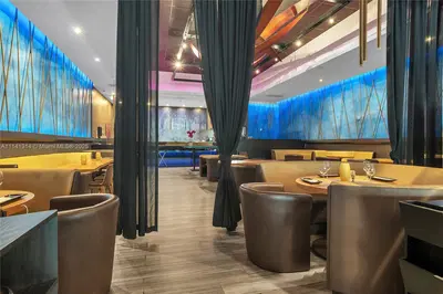 Turnkey High End Restaurant with Full Liquor License