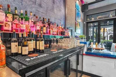 Turnkey High End Restaurant with Full Liquor License