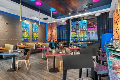 Turnkey High End Restaurant with Full Liquor License