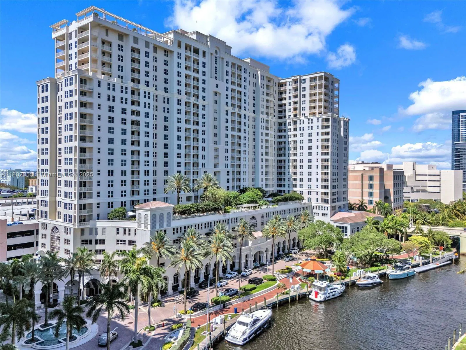 Thriving Mediterranean Restaurant with Prime Location and Loyal Clientele