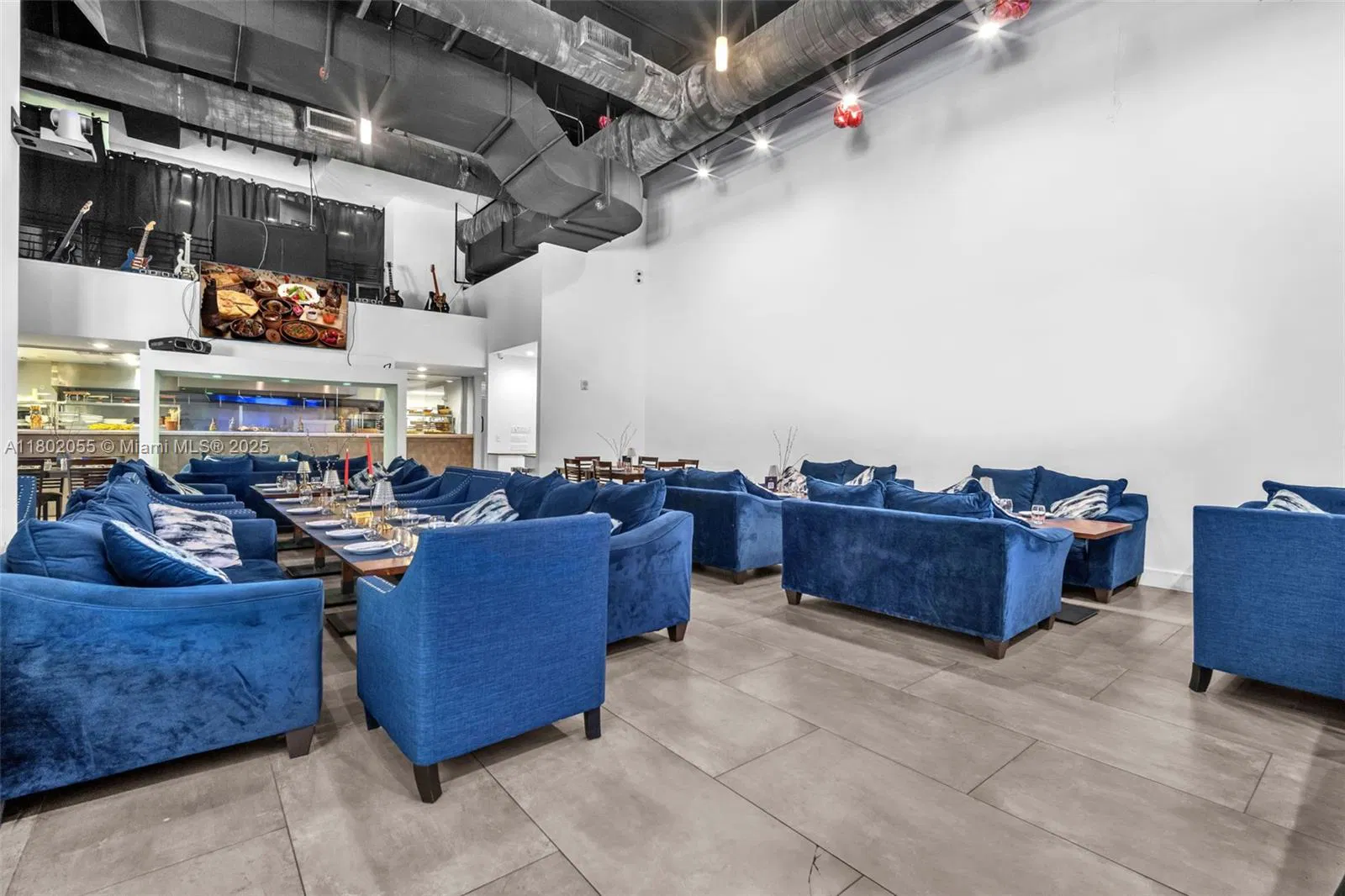 Thriving Mediterranean Restaurant with Prime Location and Loyal Clientele