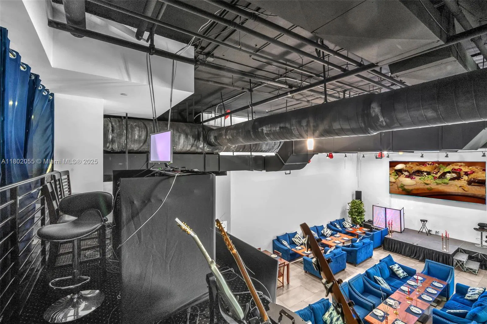 Thriving Mediterranean Restaurant with Prime Location and Loyal Clientele