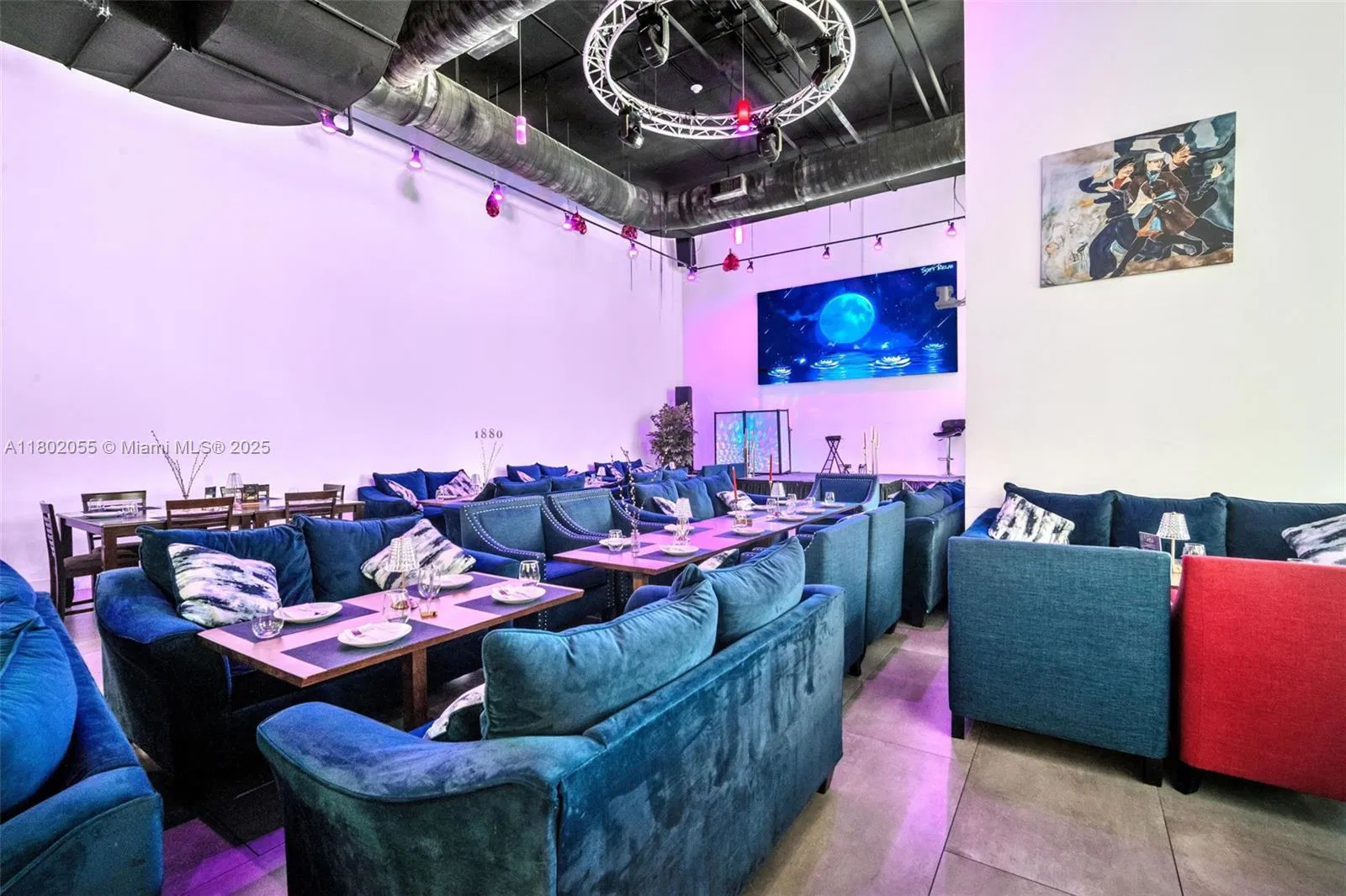 Thriving Mediterranean Restaurant with Prime Location and Loyal Clientele