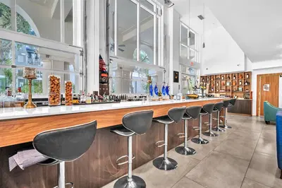 Thriving Mediterranean Restaurant with Prime Location and Loyal Clientele