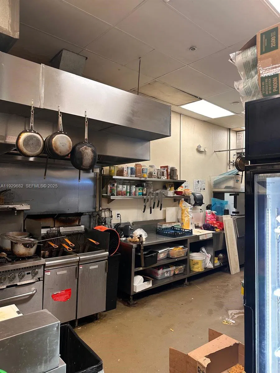 Profitable Mexican Taqueria with Full 4COP Liquor License