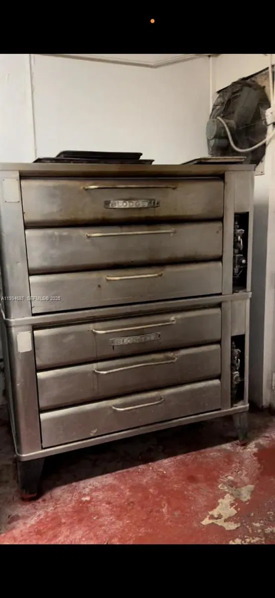 Established Bakery with Strong Manufacturing Presence