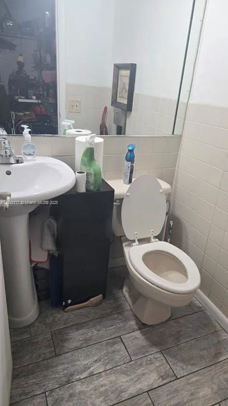 Established Tailoring Boutique with Subleased Shoe Repair Area