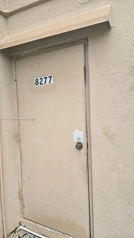 Established Tailoring Boutique with Subleased Shoe Repair Area