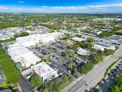 Thriving Farm Store with Strong Customer Base