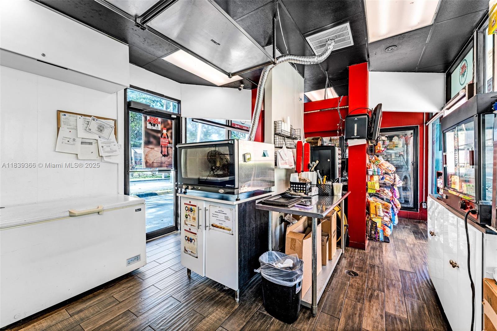 Thriving Farm Store with Strong Customer Base