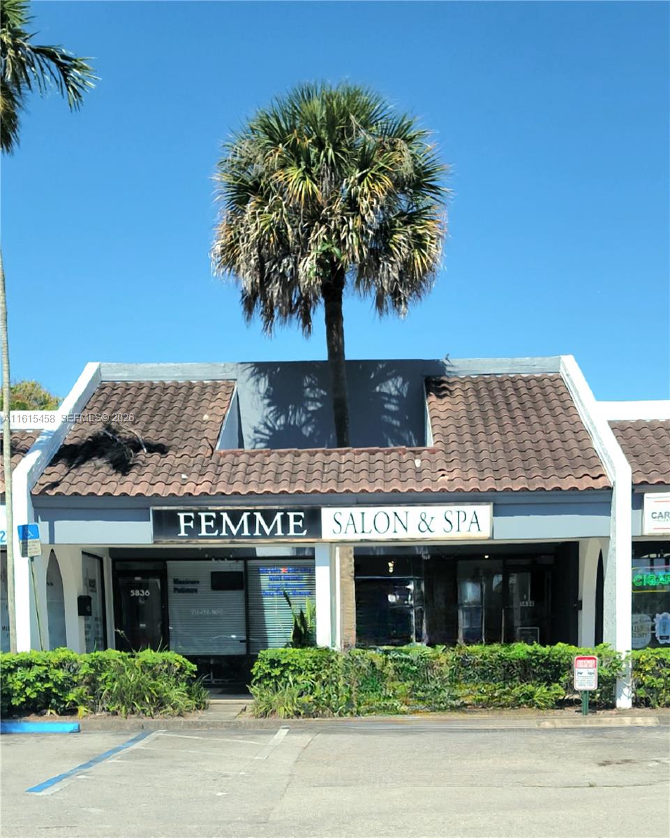 Thriving Hair Salon with Turnkey Operations