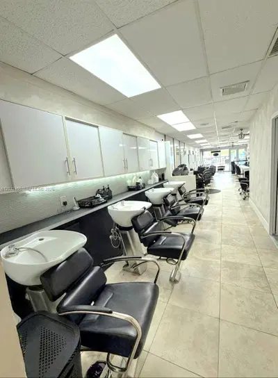 Complete Beauty Salon Assets with Inventory and Lease